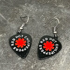 🔥🔥Red hot chili 🌶️ peppers dangle earrings